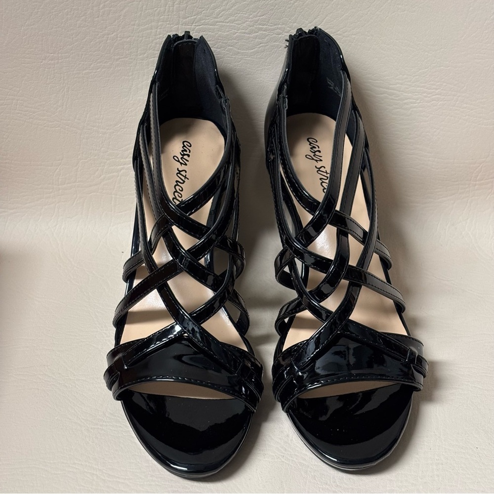 WOMEN'S EASY STREET BEE SPECIAL
OCCASION DRESS SANDALS Sz 9M - Picture 4 of 7